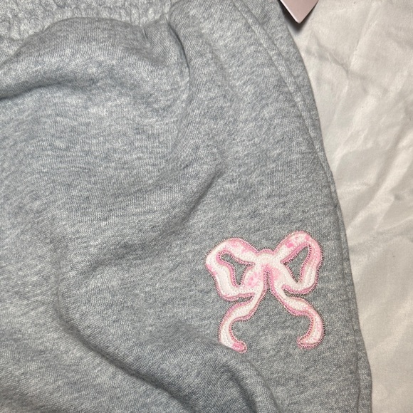 NEW! PINK Victoria's Secret x Love Shack Fancy Sweatshirt & Sweatpants Set Large - Picture 10 of 16